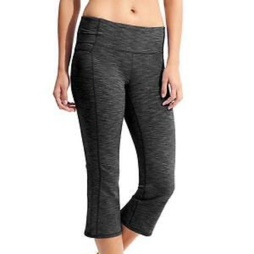 Athleta Power Up Capri Cropped Black Grey Stripe